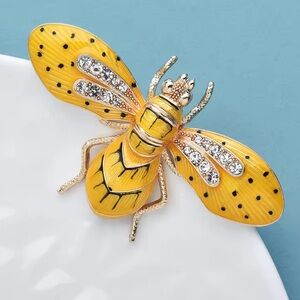 Vintage Gold Bee Brooch